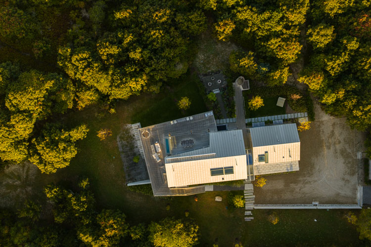 Standard_MarthasVineyard