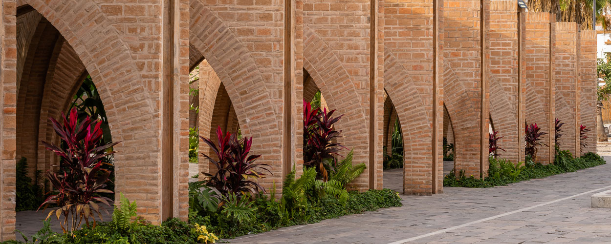 Tmagazine_CentralGardenArches