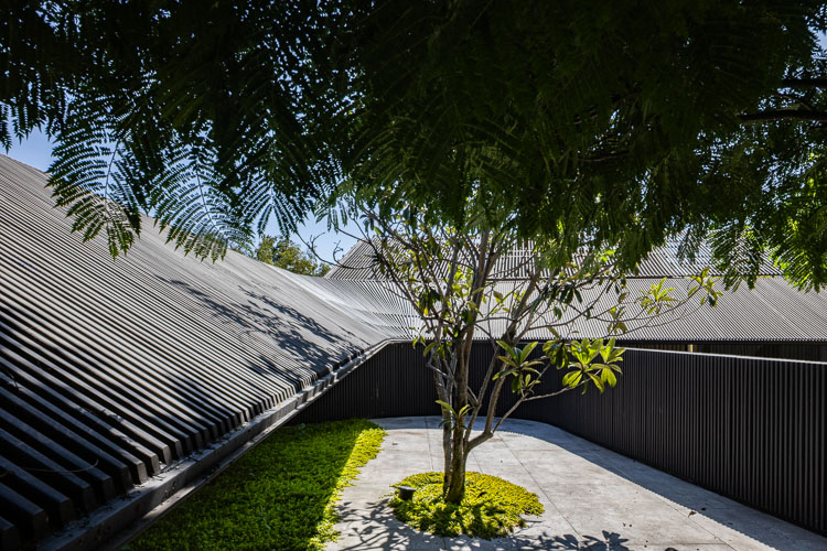 Tmagazine_Romero_House